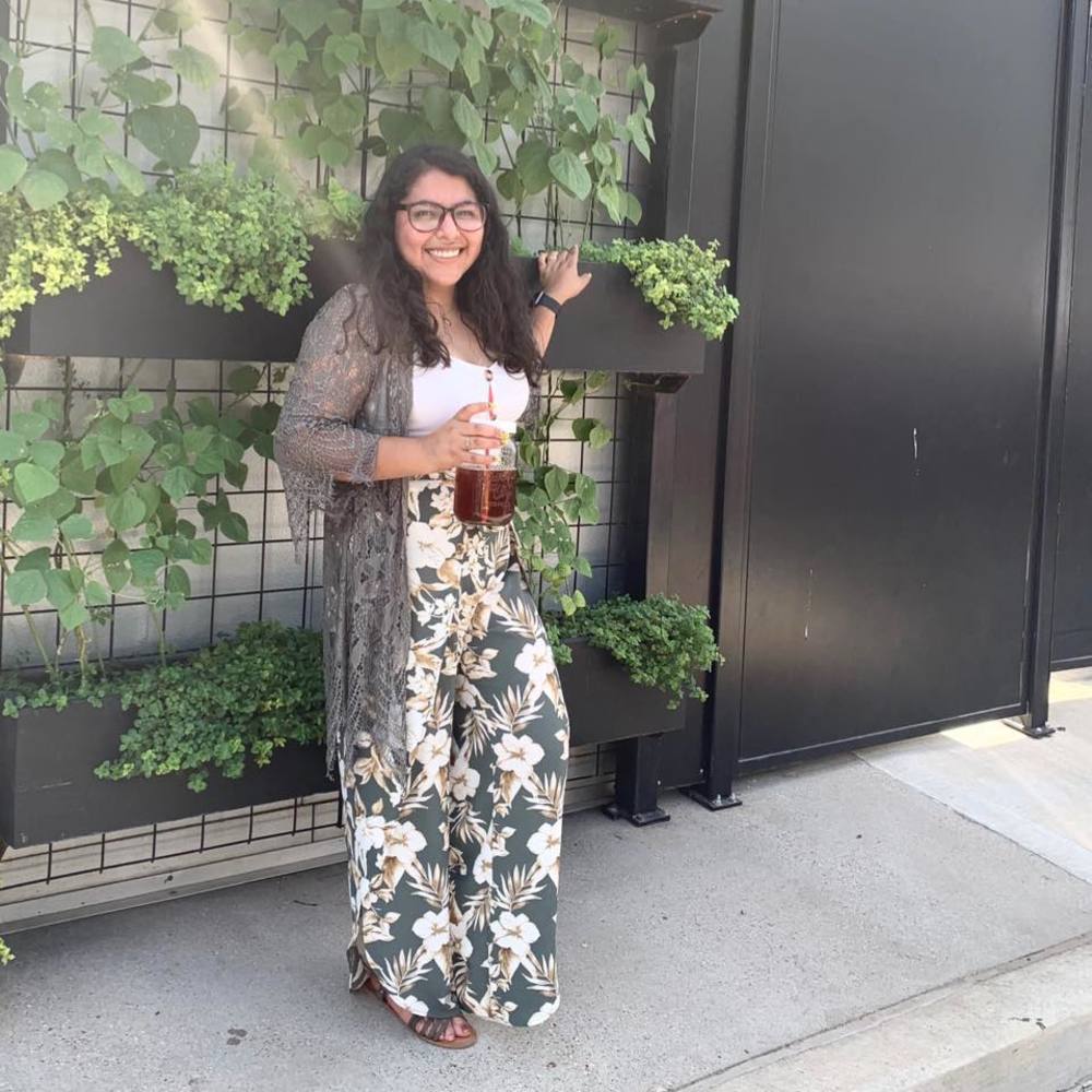 Meet your Posher, Estefania